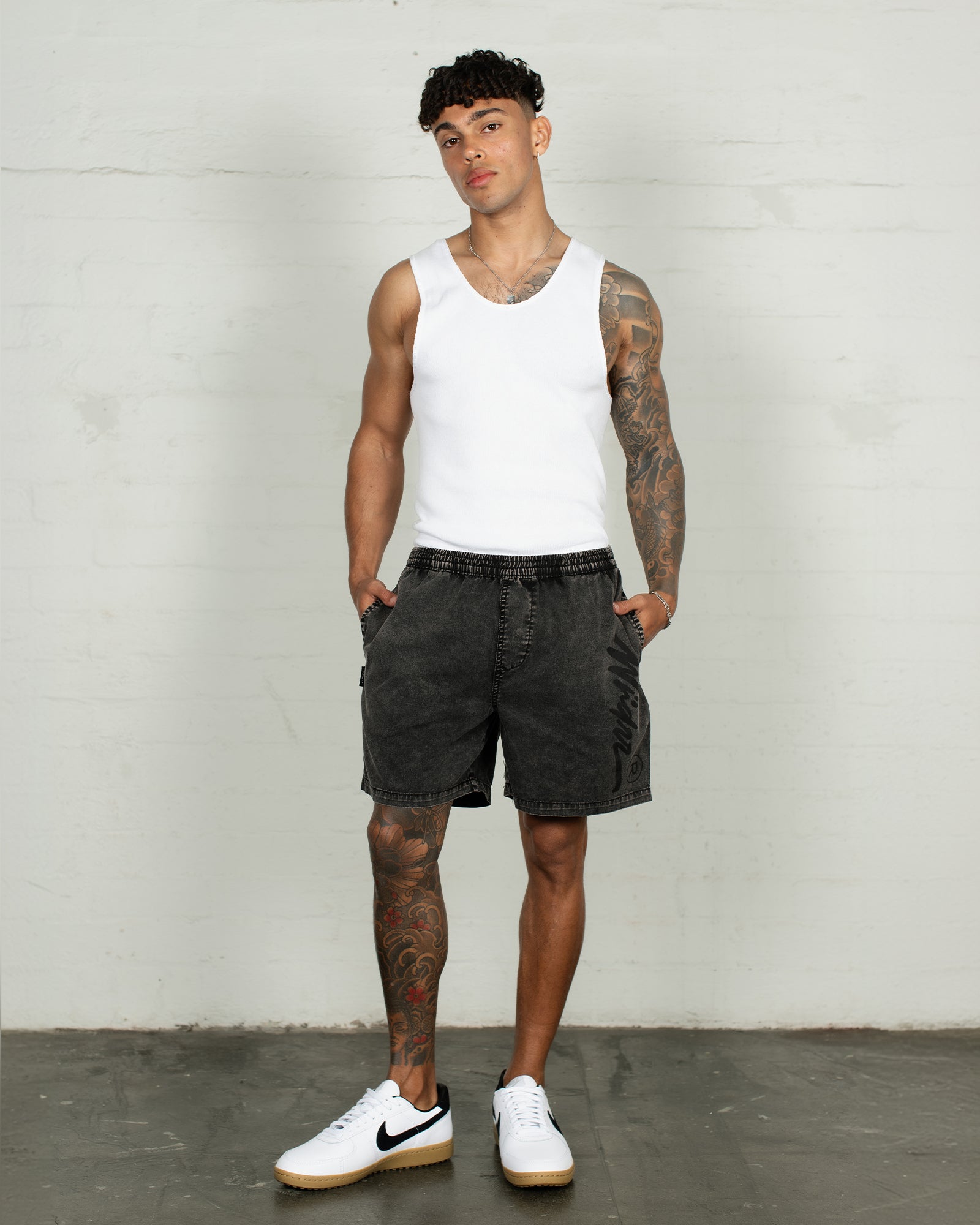 OFFEND BEACH SHORT - WASHED BLACK