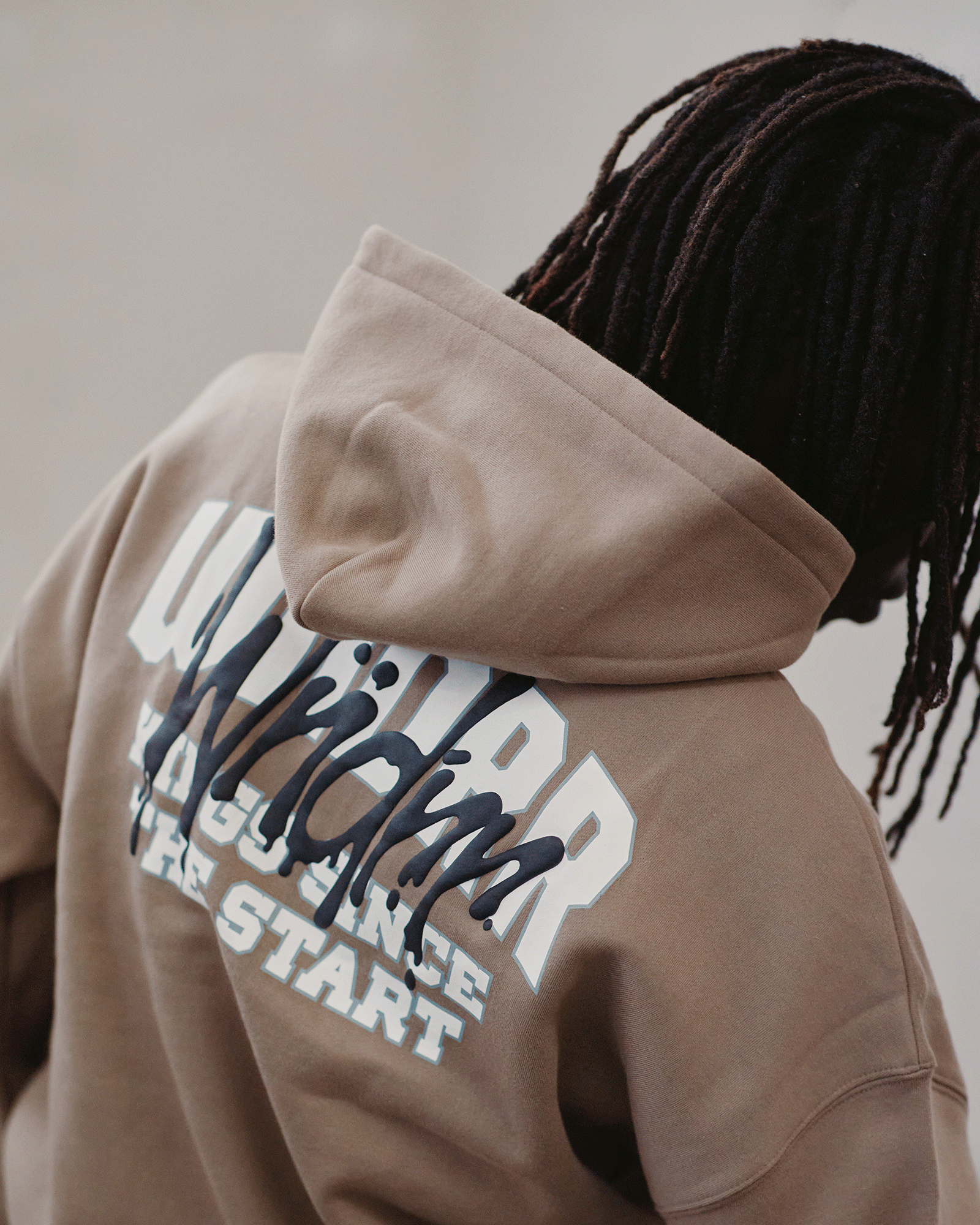 TOP TIER HOOD SWEAT - TAUPE