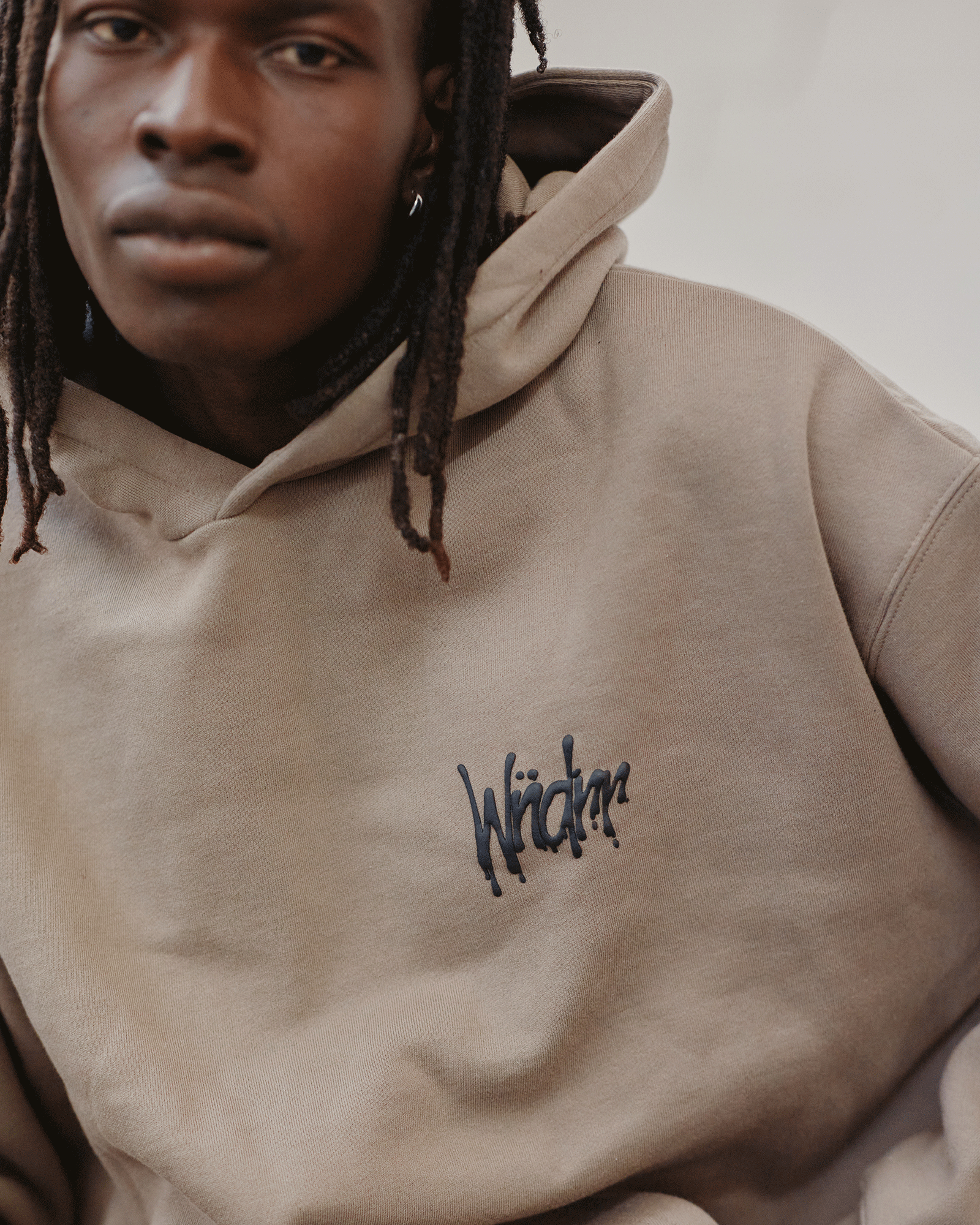 TOP TIER HOOD SWEAT - TAUPE