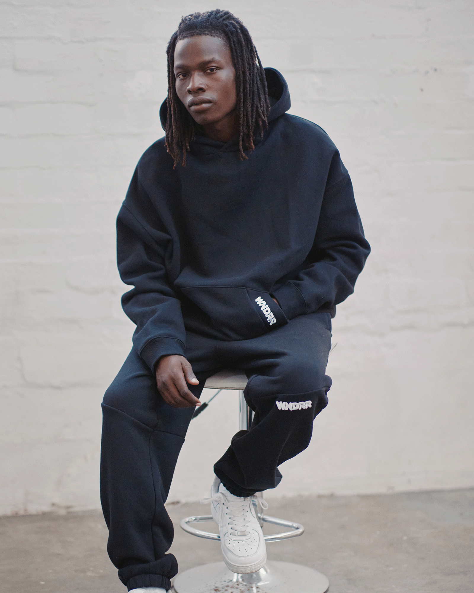 HALO HOOD SWEAT - BLACK