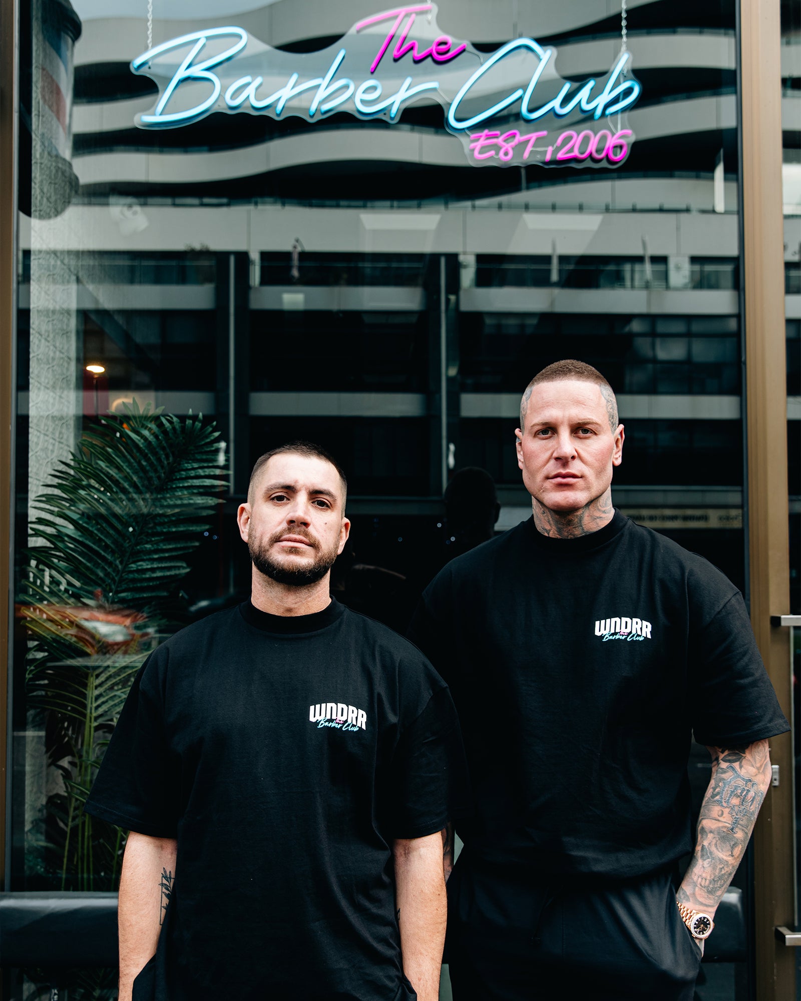 THE BARBER CLUB TEE - BLACK