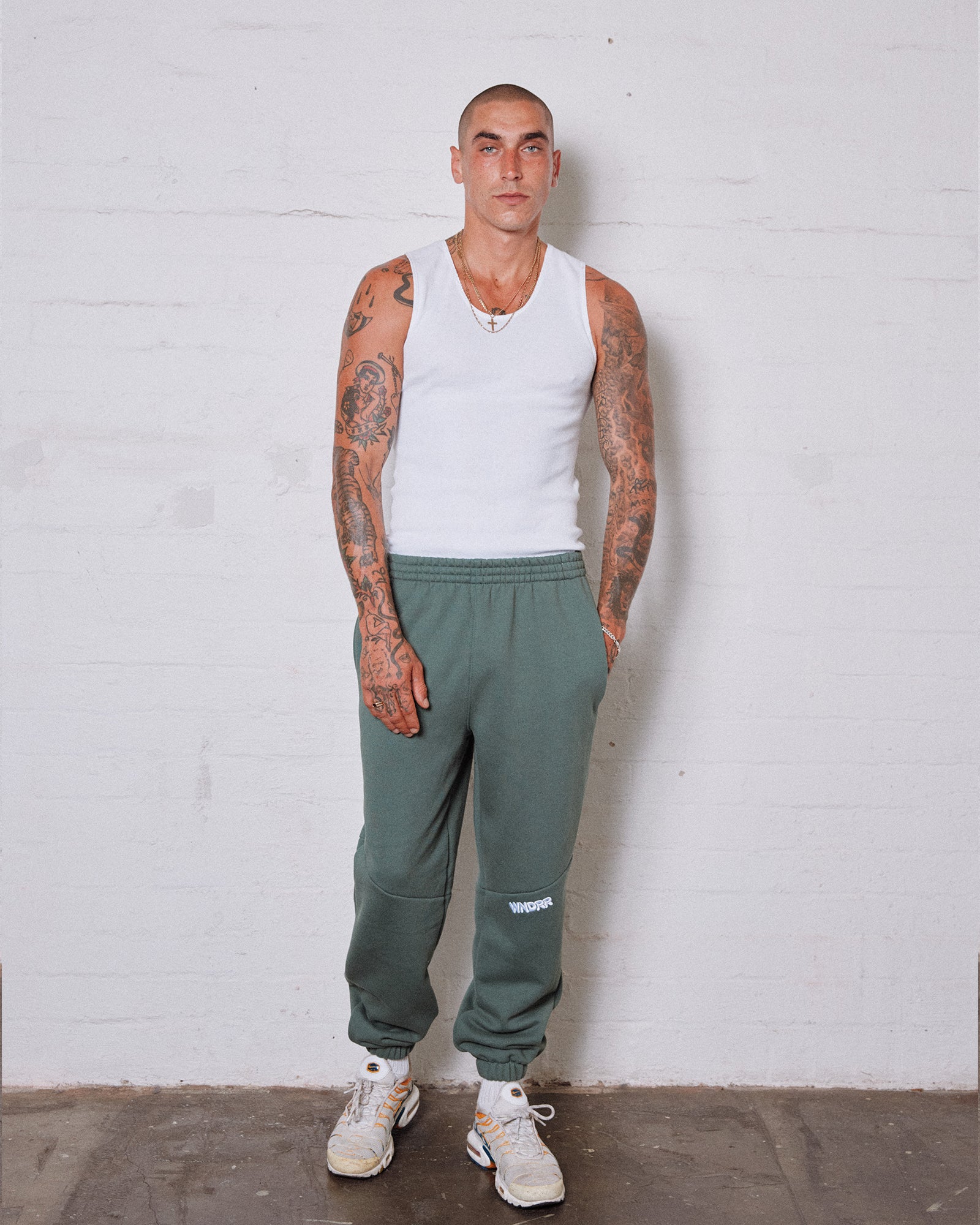 HALO BAGGY TRACKPANT - DARK GREEN