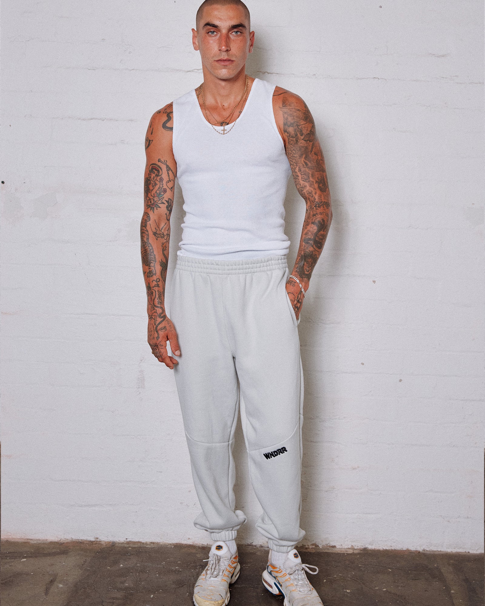 HALO BAGGY TRACKPANT - OYSTER